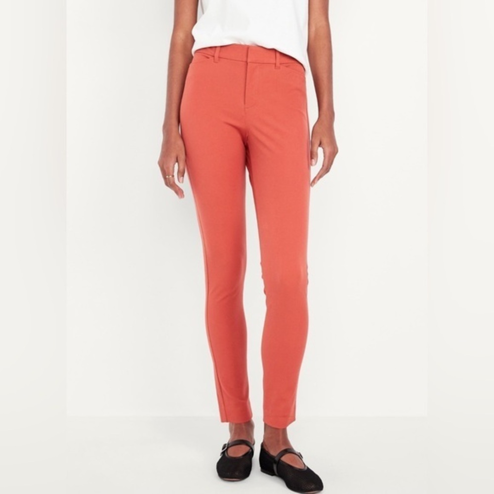 NEW…High-Waisted Pixie Skinny Pant